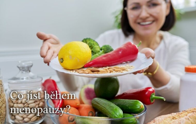 Co jíst během menopauzy: Jídelníček a doporučené potraviny